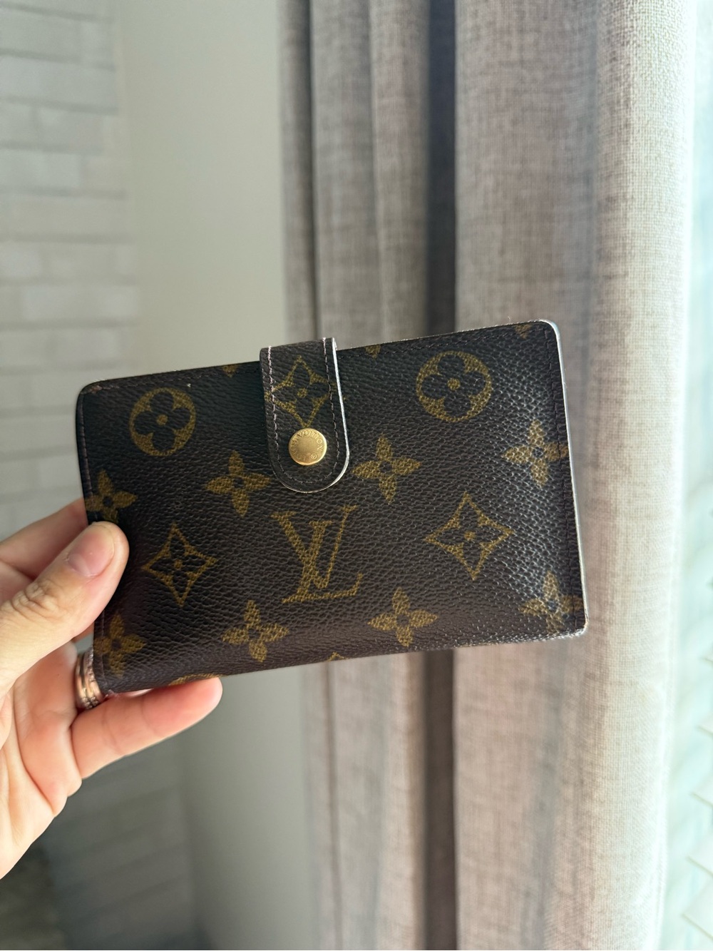 Authentic Louis Vuitton Monogram Canvas Card & kisslock Key Holder wallet